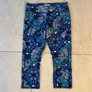 Forever21 Cropped Leggings with Aztec Print (M)